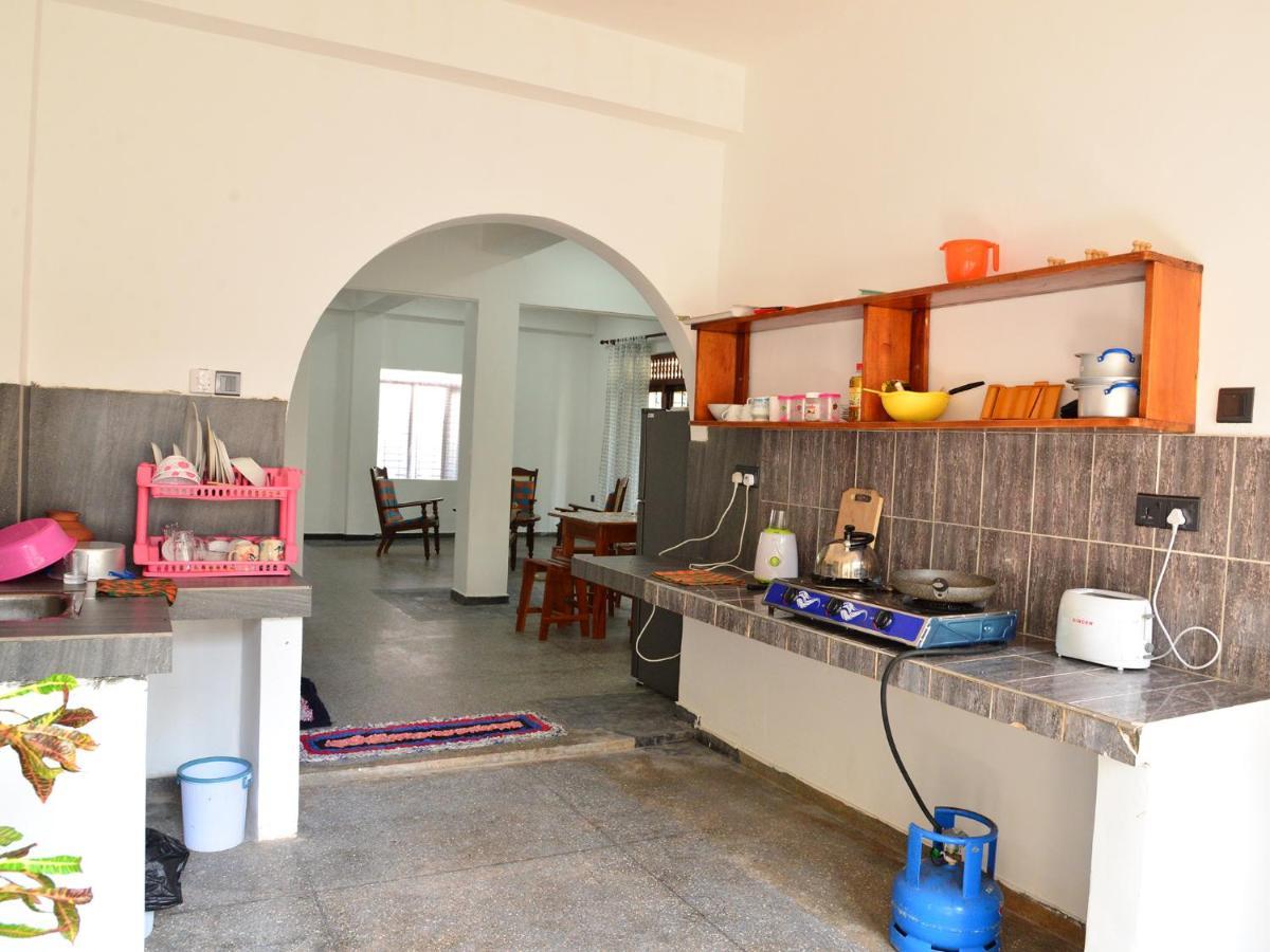Happy Tuna Guesthouse Хиккадува Экстерьер фото