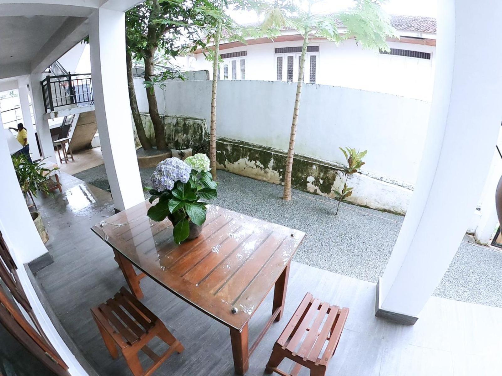 Happy Tuna Guesthouse Хиккадува Экстерьер фото