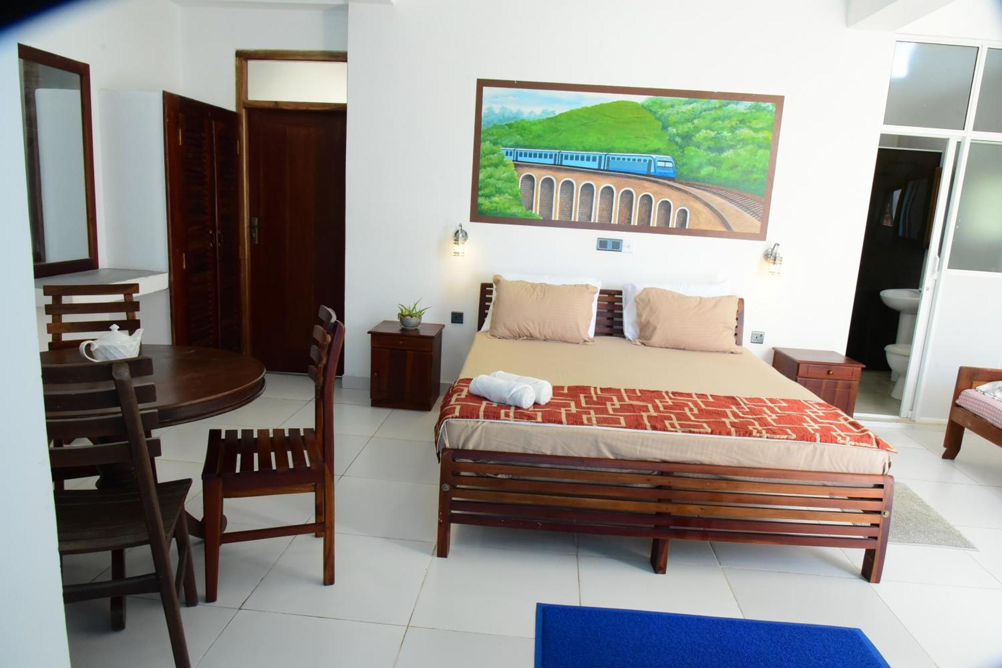 Happy Tuna Guesthouse Хиккадува Экстерьер фото