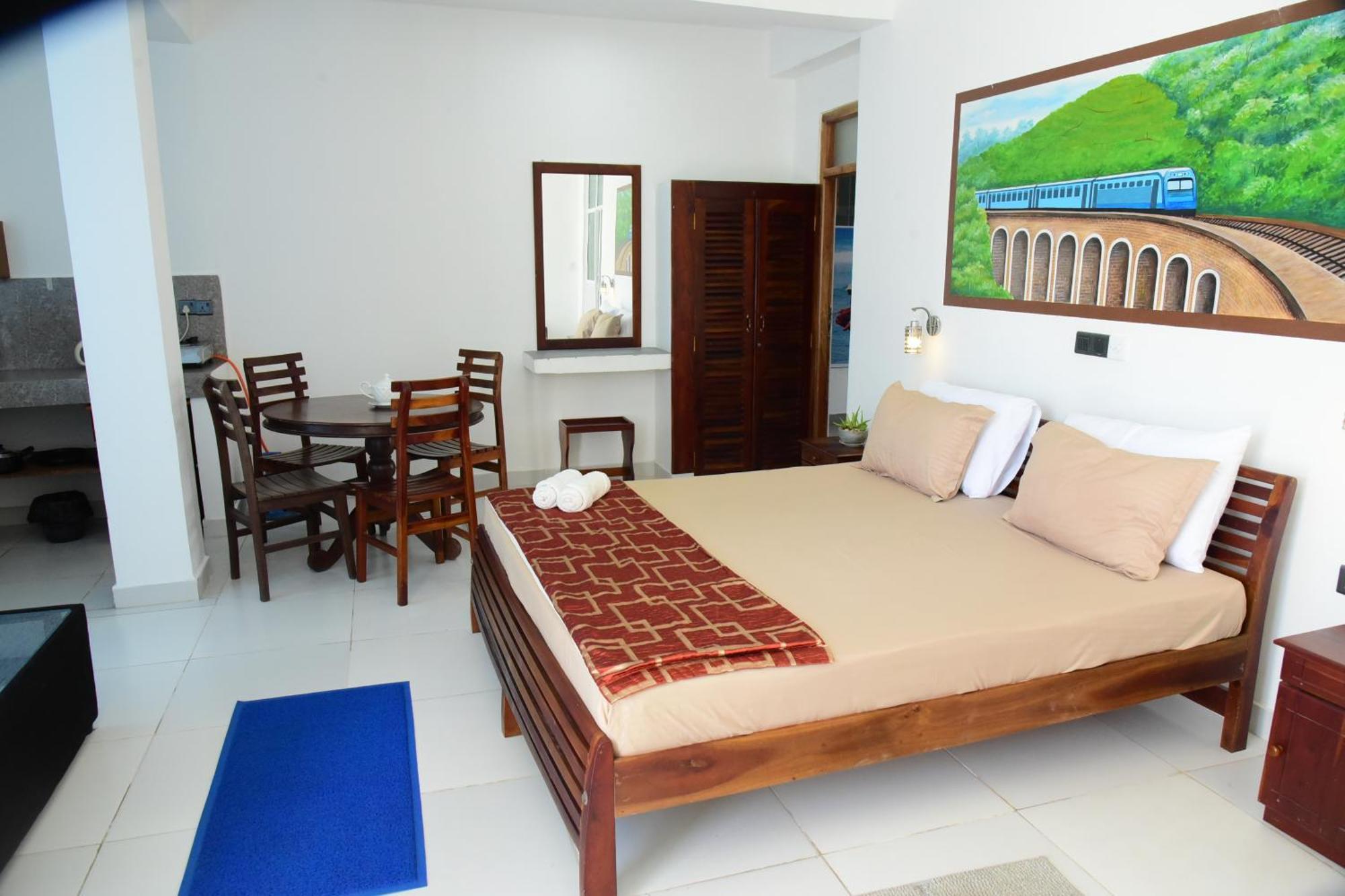 Happy Tuna Guesthouse Хиккадува Экстерьер фото