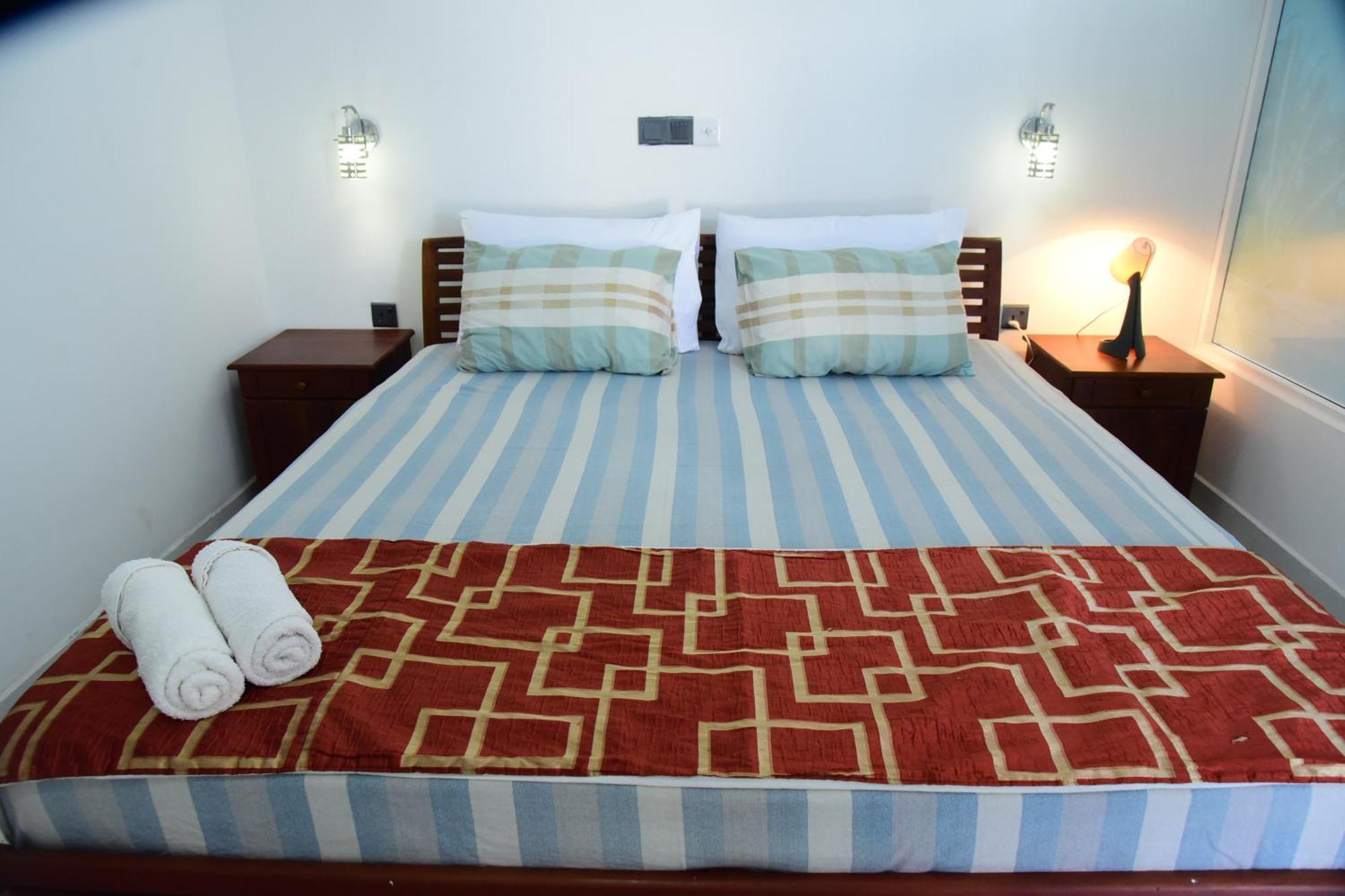 Happy Tuna Guesthouse Хиккадува Экстерьер фото