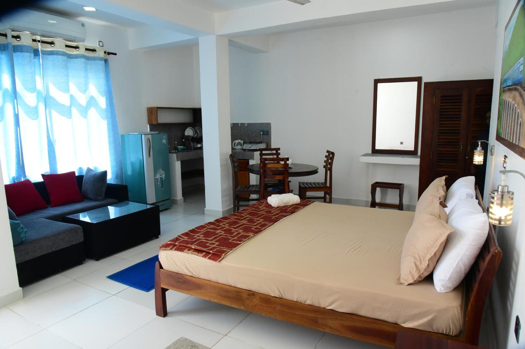 Happy Tuna Guesthouse Хиккадува Экстерьер фото
