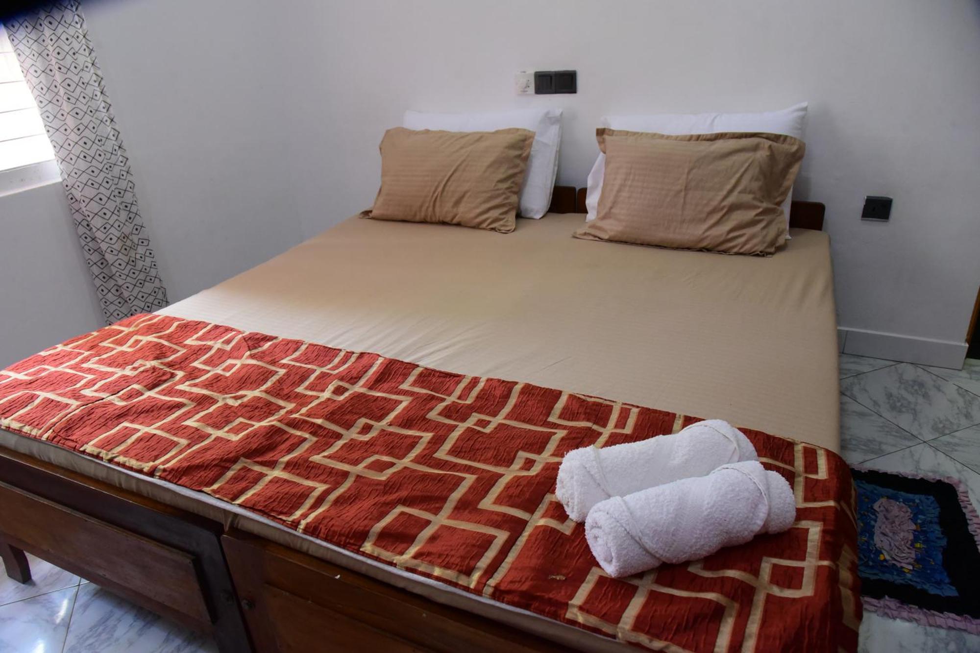 Happy Tuna Guesthouse Хиккадува Экстерьер фото